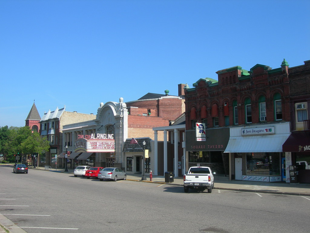 Baraboo, Wisconsin - Strong Arm Property Removal Services